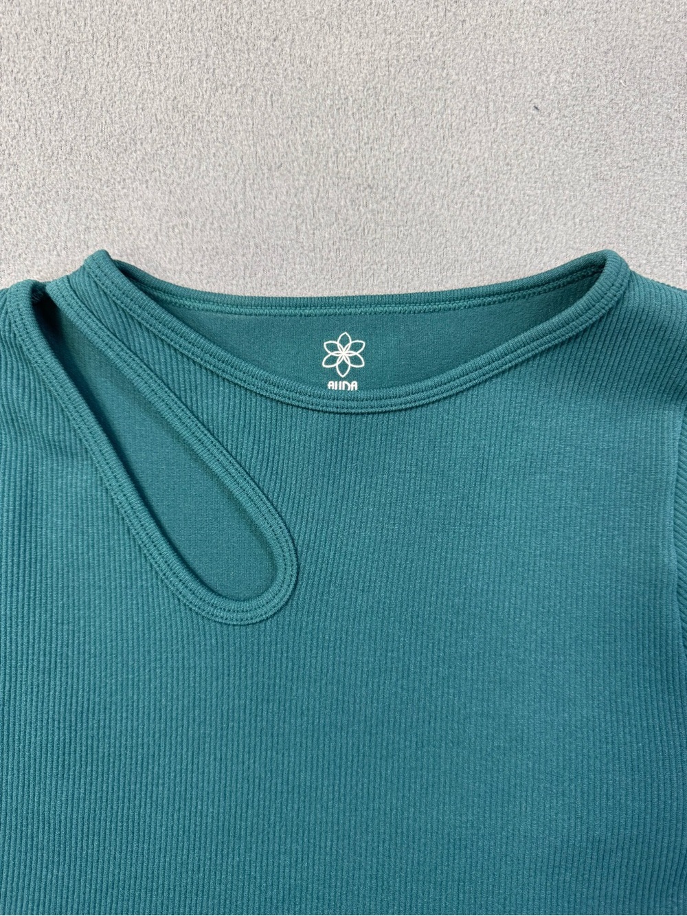 Teal Blue Short Sleeve T-Shirt Stretchy Crop Top with Asymmetric Cutout, M / L - Picture 2 of 8